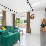 Awesome Home In Baska باشْكا