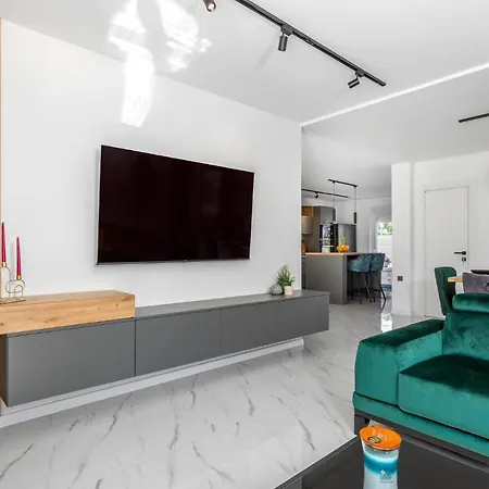 Awesome Home In Baska * باشْكا