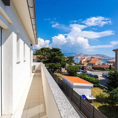 Awesome Home In Baska