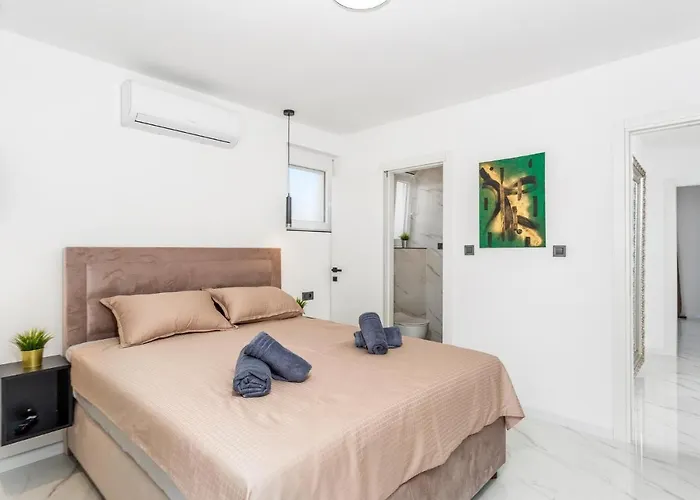 度假居 4 Bedroom Amazing In