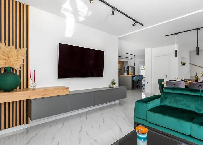 4 Bedroom Amazing In * 巴斯卡