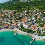 Awesome Home In Baska *
