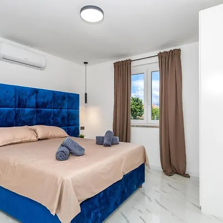 Awesome Home In Baska