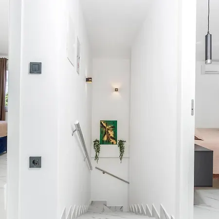 Awesome Home In Baska Semesterbostad *