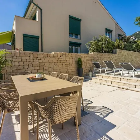 Semesterbostad Awesome Home In Baska